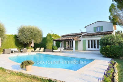 Maison &agrave; vendre &agrave; LE ROURET  - 7 pi&egrave;ces - 193 m&sup2; 