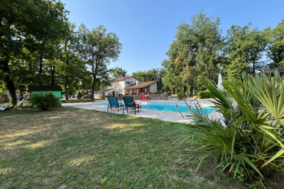 Maison &agrave; vendre &agrave; CAUSSADE  - 8 pi&egrave;ces - 188 m&sup2; 