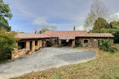 Maison &agrave; vendre &agrave; SARE  - 7 pi&egrave;ces - 200 m&sup2; 