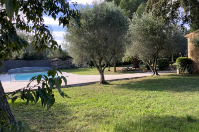 Maison &agrave; vendre &agrave; UZÈS  - 8 pi&egrave;ces - 202 m&sup2; 