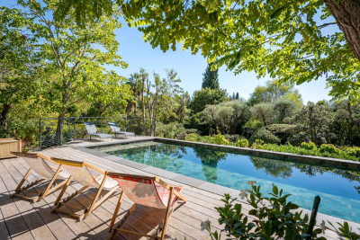 Maison &agrave; vendre &agrave; SANARY-SUR-MER  - 6 pi&egrave;ces - 166 m&sup2; 