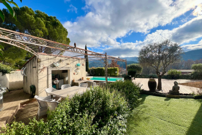 Maison &agrave; vendre &agrave; AURIOL  - 7 pi&egrave;ces - 181 m&sup2; 