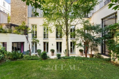 Appartement &agrave; vendre &agrave; PARIS 6EME  - 8 pi&egrave;ces - 371 m&sup2; 