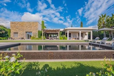 House for sale in GRIMAUD  - 4 rooms - 245 m&sup2; 