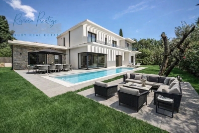 House for sale in MOUGINS Les Colles-Camp Lauvas-Font de l'Orme  - 380 m&sup2; 
