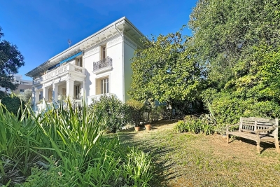 Appartement &agrave; vendre dernier etagent alpes maritimes 