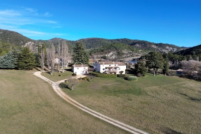 Maison &agrave; vendre &agrave; REILHANETTE  - 12 pi&egrave;ces - 287 m&sup2; 