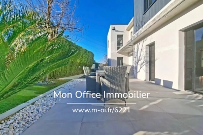 Maison &agrave; vendre &agrave; GARDANNE  - 7 pi&egrave;ces - 276 m&sup2; 