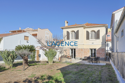Maison &agrave; vendre &agrave; HYÈRES  - 4 pi&egrave;ces - 120 m&sup2; 