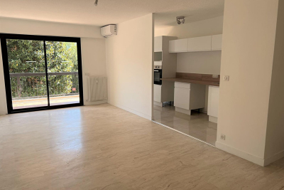 Appartement &agrave; vendre &agrave; ANTIBES Lagare - 4 pi&egrave;ces - 73 m&sup2; 