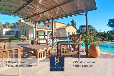 Maison &agrave; vendre piscine commerces st raphael 