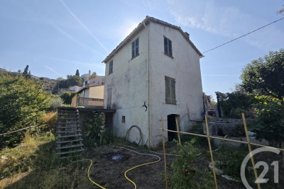 Maison &agrave; vendre &agrave; CASTAGNIERS  - 4 pi&egrave;ces - 80 m&sup2; 