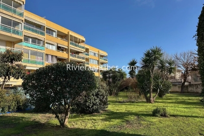 Apartment for sale in CAGNES-SUR-MER  - 2 rooms - 50 m&sup2; 