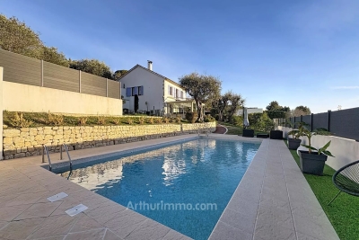 Maison &agrave; vendre &agrave; MOUANS-SARTOUX  - 7 pi&egrave;ces - 150 m&sup2; 