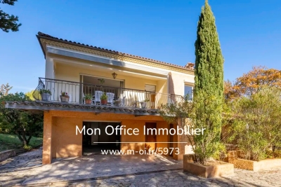 Maison &agrave; vendre terrain simiane collongue 