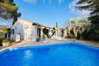 Maison &agrave; vendre &agrave; ROQUEBRUNE-SUR-ARGENS  - 5 pi&egrave;ces - 112 m&sup2; 