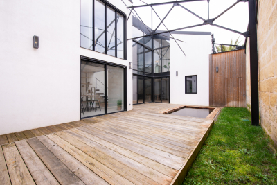 Appartement &agrave; louer &agrave; BORDEAUX  - 5 pi&egrave;ces - 190 m&sup2; 