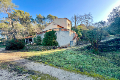 Maison &agrave; vendre &agrave; ROQUEVAIRE  - 6 pi&egrave;ces - 160 m&sup2; 