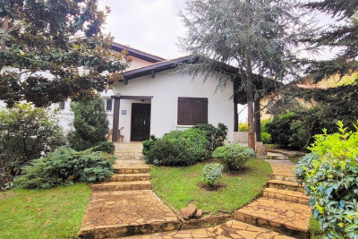 Maison &agrave; louer &agrave; LA TESTE-DE-BUCH  - 4 pi&egrave;ces - 146 m&sup2; 