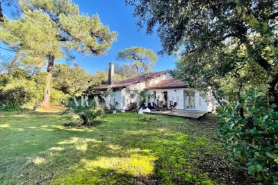 Maison &agrave; vendre &agrave; ARCACHON  - 7 pi&egrave;ces - 150 m&sup2; 