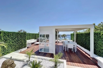 Apartment for sale in CANNES  - 4 rooms - 150 m&sup2; 