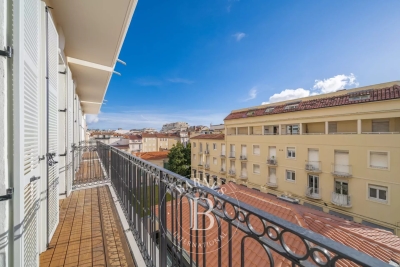 Appartement &agrave; vendre &agrave; CANNES  - 4 pi&egrave;ces - 156 m&sup2; 