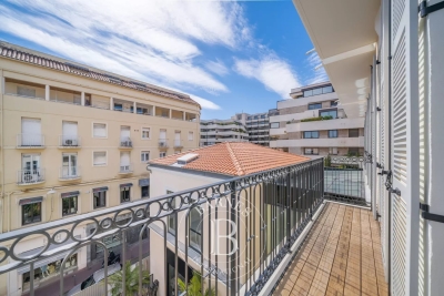 Appartement &agrave; vendre &agrave; CANNES  - 4 pi&egrave;ces - 156 m&sup2; 