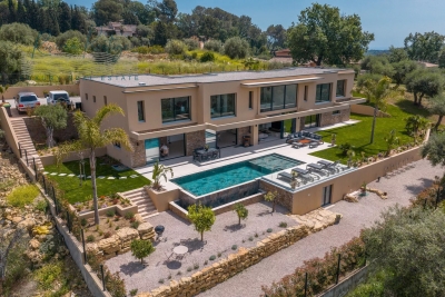 Maison &agrave; vendre &agrave; OPIO  - 8 pi&egrave;ces - 430 m&sup2; 