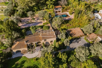 House for sale in MOUGINS  - 11 rooms - 407 m&sup2; 