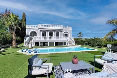 Maison &agrave; vendre &agrave; ANTIBES Lagare - 5 pi&egrave;ces - 211 m&sup2; 