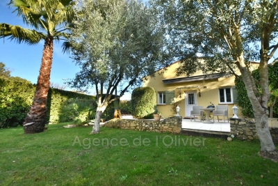 House for sale in VALBONNE Garbejaire-Haut Sartoux - 5 rooms - 174 m&sup2; 