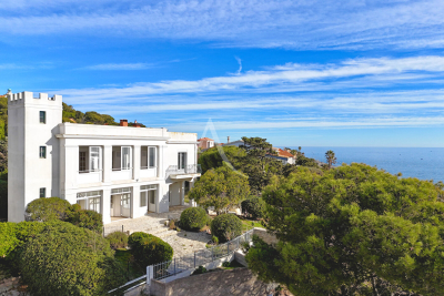 Maison &agrave; vendre terrasse villa toit vue mer 