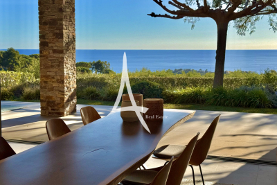 Maison &agrave; vendre vue sur mer porquerolles 