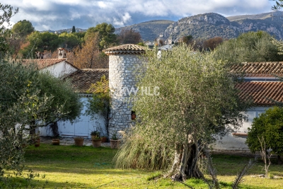 Maison &agrave; vendre &agrave; LA GAUDE  - 7 pi&egrave;ces - 190 m&sup2; 