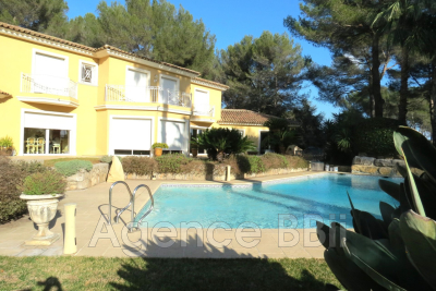 Maison &agrave; vendre &agrave; Mougins   500 m&sup2; 