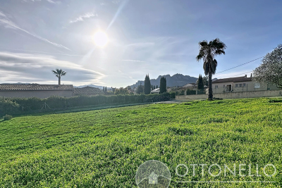 terrain &agrave; vendre &agrave; ROQUEBRUNE-SUR-ARGENS   - 692 m&sup2; 