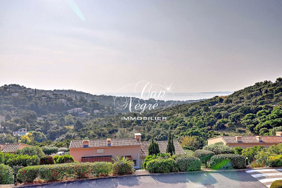 Appartement &agrave; vendre &agrave; ROQUEBRUNE-SUR-ARGENS  - 2 pi&egrave;ces - 37 m&sup2; 