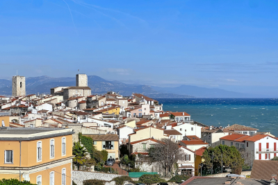 Appartement &agrave; vendre terrasse balcon garage 