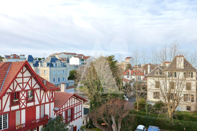 Appartement &agrave; vendre 3 chambres ascenseur parking biarritz 