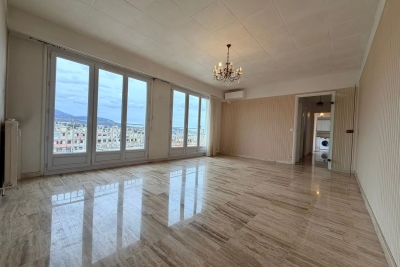 Appartement &agrave; vendre &agrave; NICE Roquebilliere - 2 pi&egrave;ces - 70 m&sup2; 