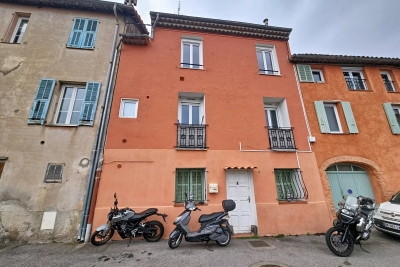 Bien &agrave; vendre immeuble vieux village 