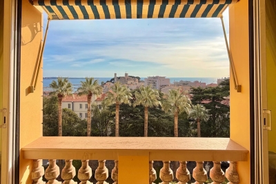 Apartment for sale in CANNES  - 2 rooms - 60 m&sup2; 