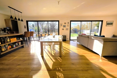 Maison &agrave; vendre &agrave; ST-CHAMAS  - 4 pi&egrave;ces - 120 m&sup2; 