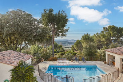 Maison &agrave; vendre &agrave; COUDOUX  - 7 pi&egrave;ces - 200 m&sup2; 