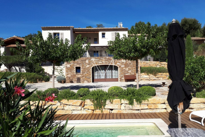 Maison &agrave; vendre &agrave; PLAN-DE-LA-TOUR  - 8 pi&egrave;ces - 150 m&sup2; 