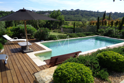 Maison &agrave; vendre &agrave; LE PLAN-DE-LA-TOUR  - 8 pi&egrave;ces - 150 m&sup2; 