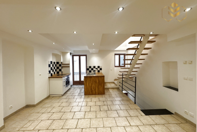 Maison &agrave; vendre &agrave; ROQUEBRUNE-CAP-MARTIN  - 3 pi&egrave;ces - 80 m&sup2; 