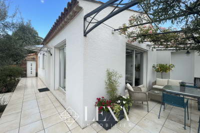 Maison &agrave; vendre avec exterieur plein pied 