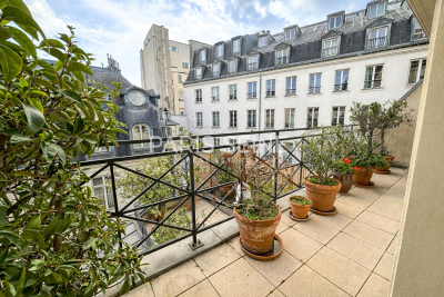 Appartement &agrave; vendre &agrave; PARIS 6EME Monnaie - 4 pi&egrave;ces - 100 m&sup2; 