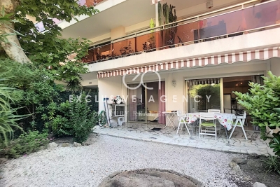 Appartement &agrave; louer &agrave; CANNES  - 2 pi&egrave;ces - 42 m&sup2; 